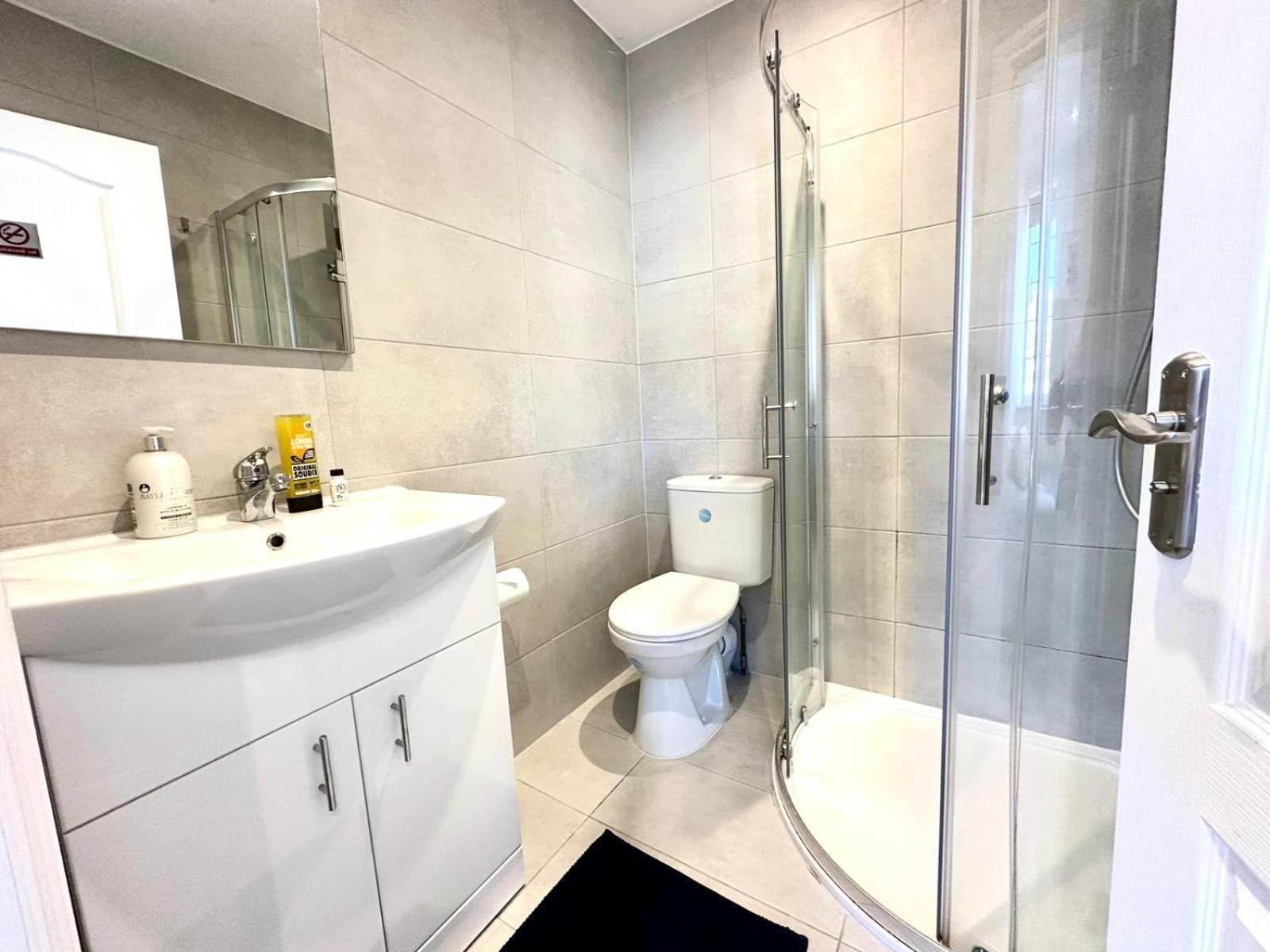 Spectacular Modern, Private Apartment,15 Mins To Central London Hendon Exteriér fotografie
